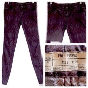 FREE PEOPLE dark purple Aztec diamond pattern,  skinny jeans in size 26. EUC